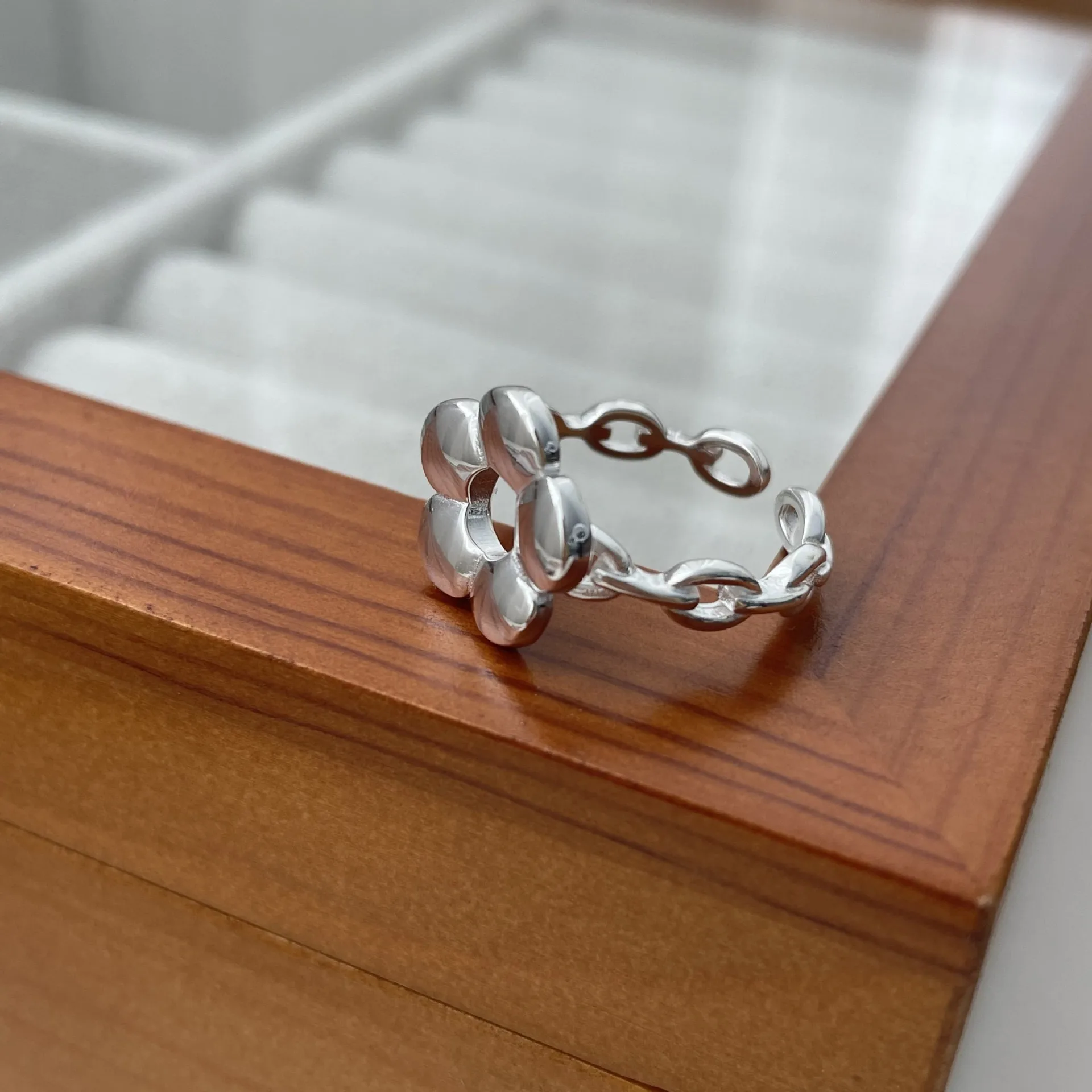 

100% 925 Sterling Silver Hollow Three-dimensional Flowers Opening Adjustable Rings for Women Fine Jewelry Minimalist Accessories