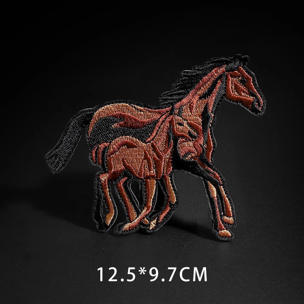 Size: 12.5 * 9.7CM Animal A good horse for parents and children Patches Iron On Embroidery Cloth Appliques 3D Diy Clothes Decor