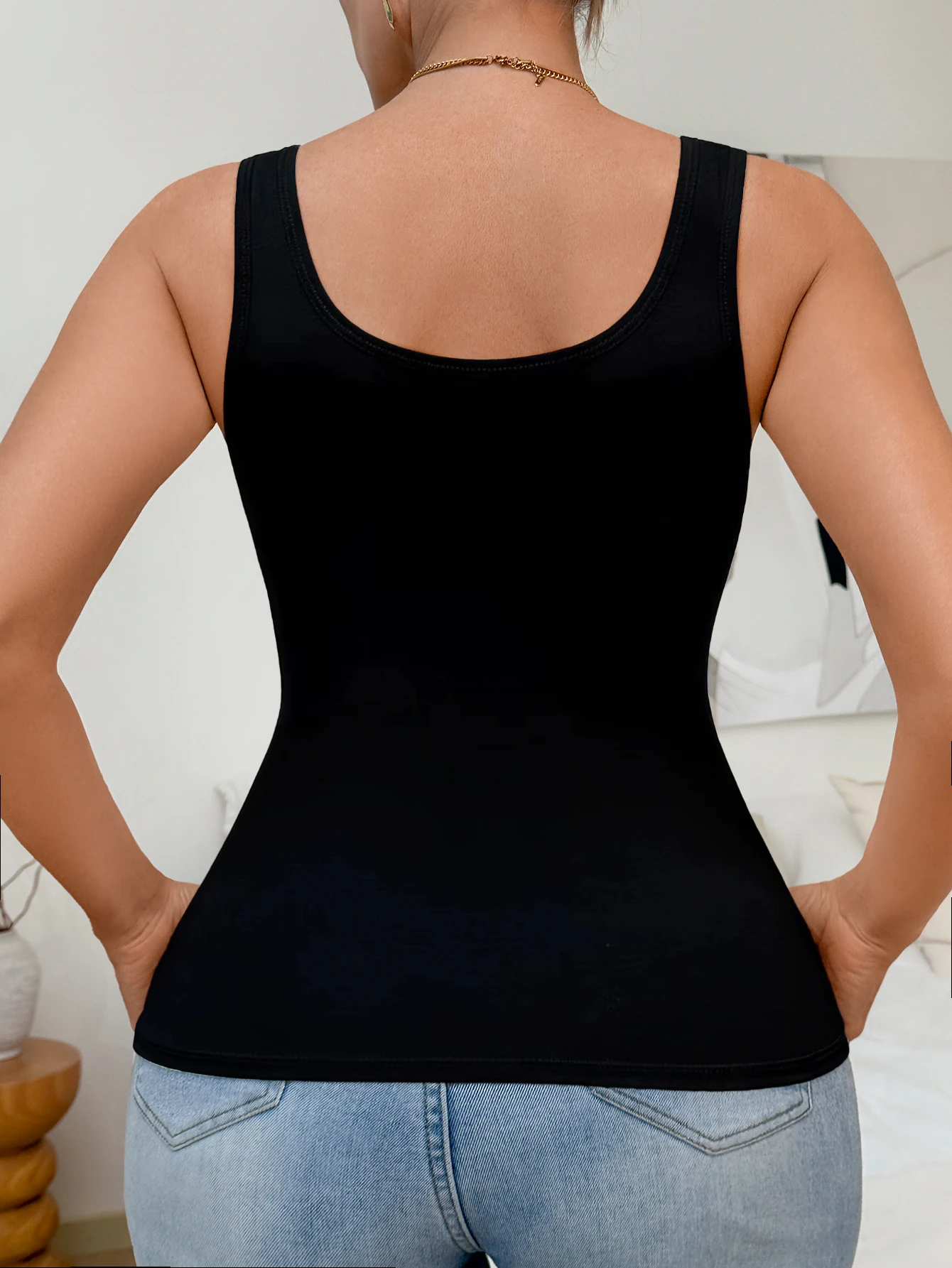 Women Sleeveless Tank Top Solid Basic Underwear Padded Camisole Breathable Casual Fitness Sports Tank Female Lingerie
