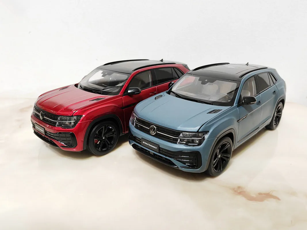 

SAIC Volkswagen Original Factory 1:18 Scale 2023 Teramont X Alloy Car Model Diecast Collectible For Adult Car Enthusiasts Gifts