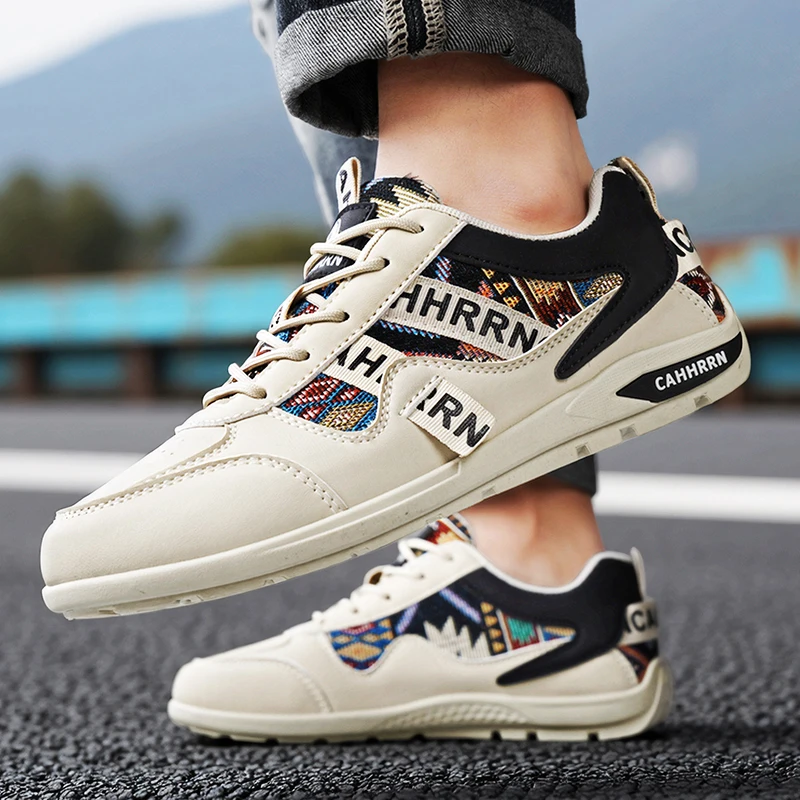 Men\'s Fashion Casual Sports Shoes Lace up Board Shoes Breathable Student Trendy Sneakers Outdoor Running Shoes Male Footwear