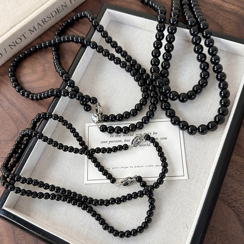 Choker Necklace Black Glass Beads Ingot Clasp Premium Light Luxury Elegant Office Daily Versatile Accessory for Women