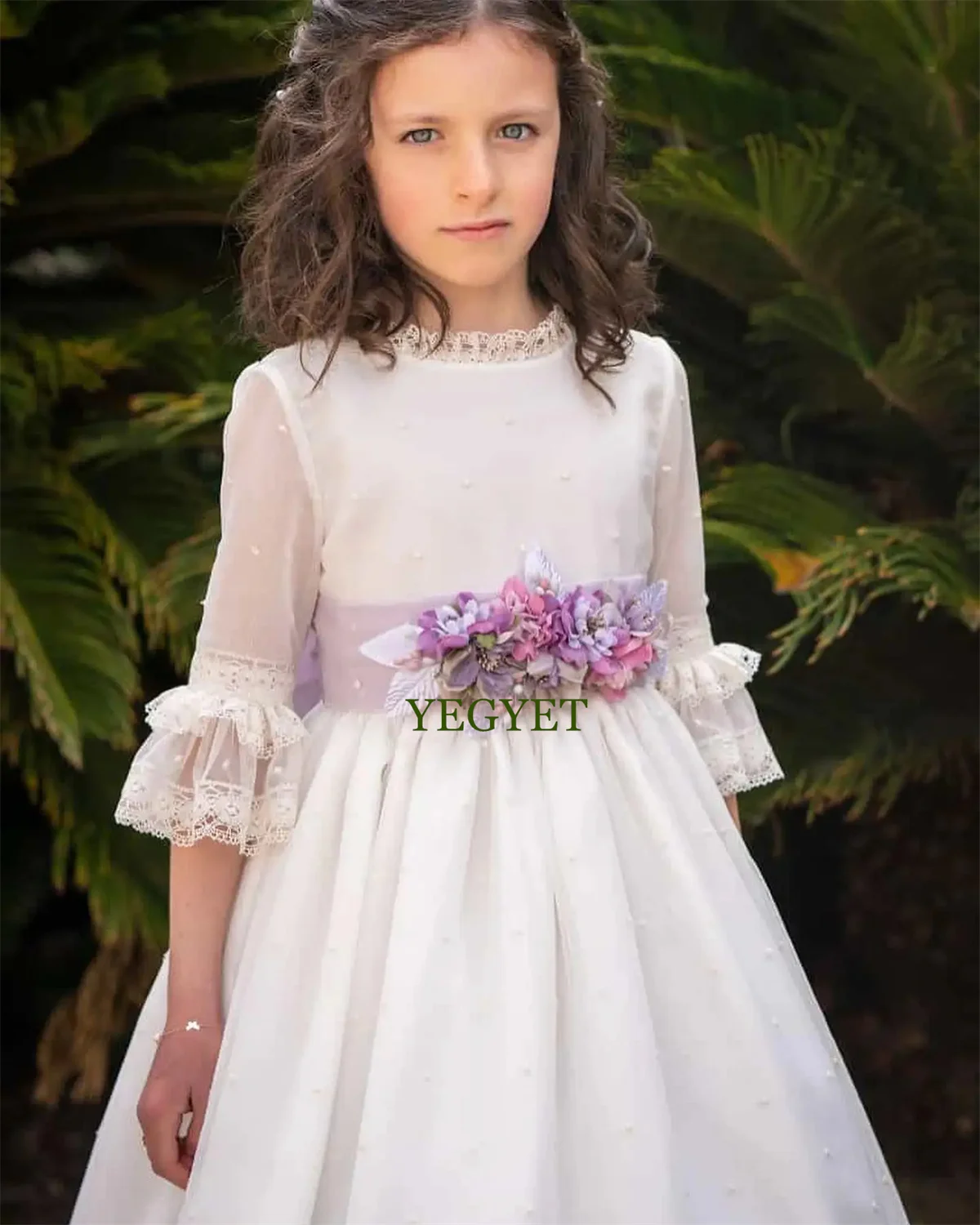 

Flower Girl Dresses for Kids Vintage Princess White Satin Gown Long Sleeve Illusion Lace with Bow Wedding Even Party