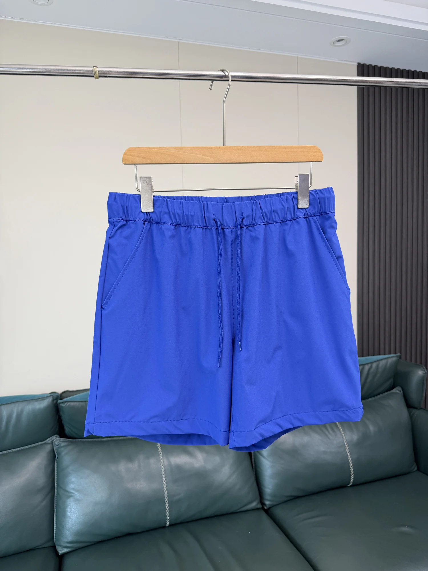 

Ice Sensation Quick Dry Lightweight Breathable Men's Outdoor Sports Shorts Five-Quarter Length Loose Fit Summer Fashion