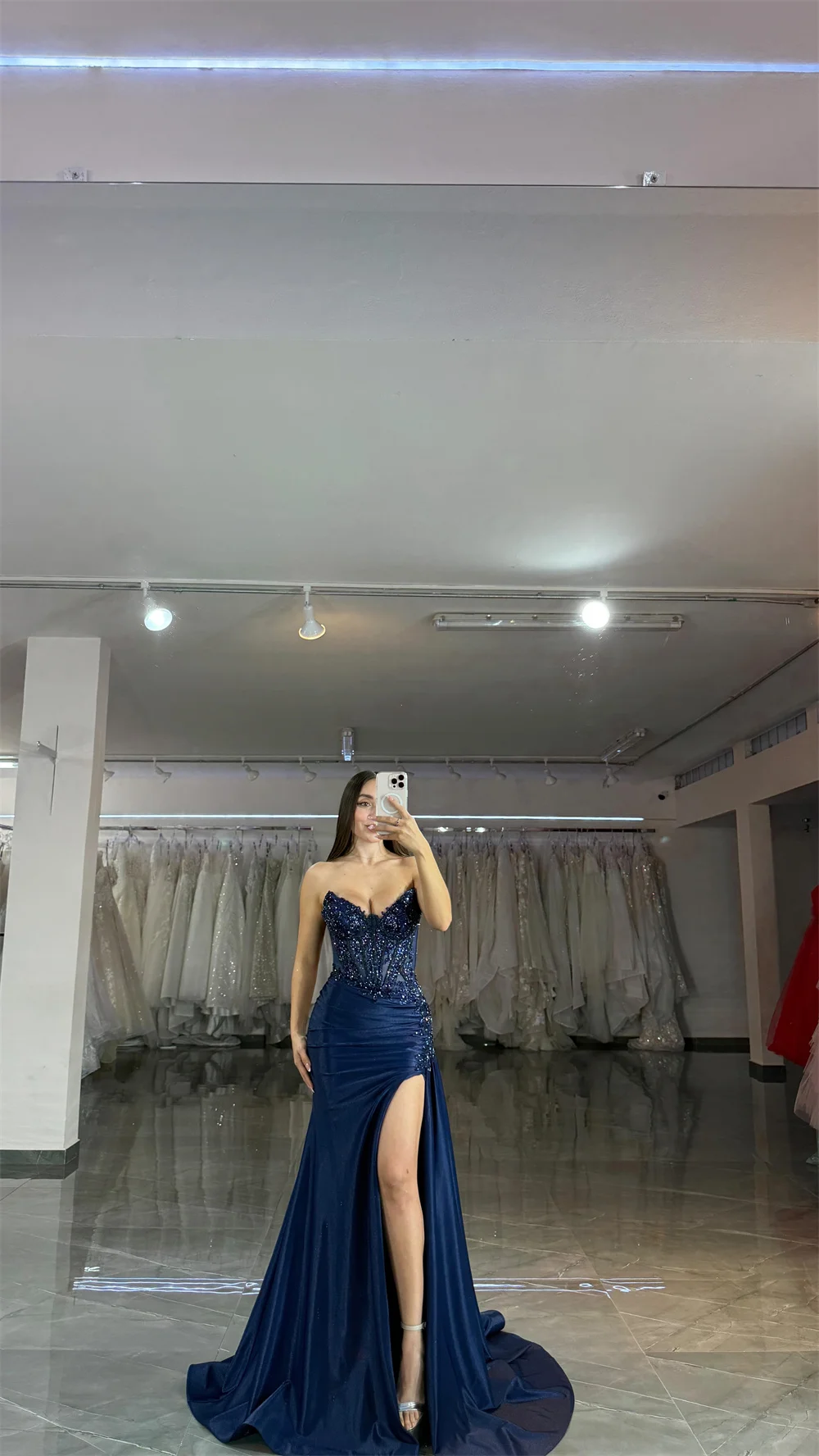 فستان حفلة موسيقية بدون حمالات بفتحة جانبية عالية مزين بالتر فيستدوس دي نوش مثير بدون أكمام سهرة رسمية مخصصة #2