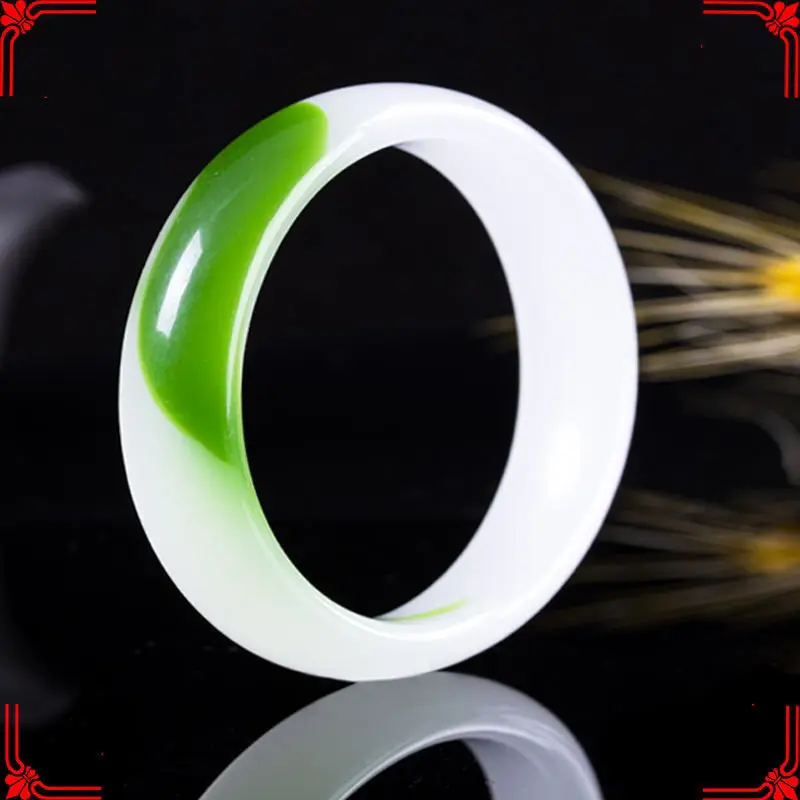 

Natural Hetian Jade Jade Bracelet Women's Jade Bracelet Fashionable Versatile White Jade Floating Green