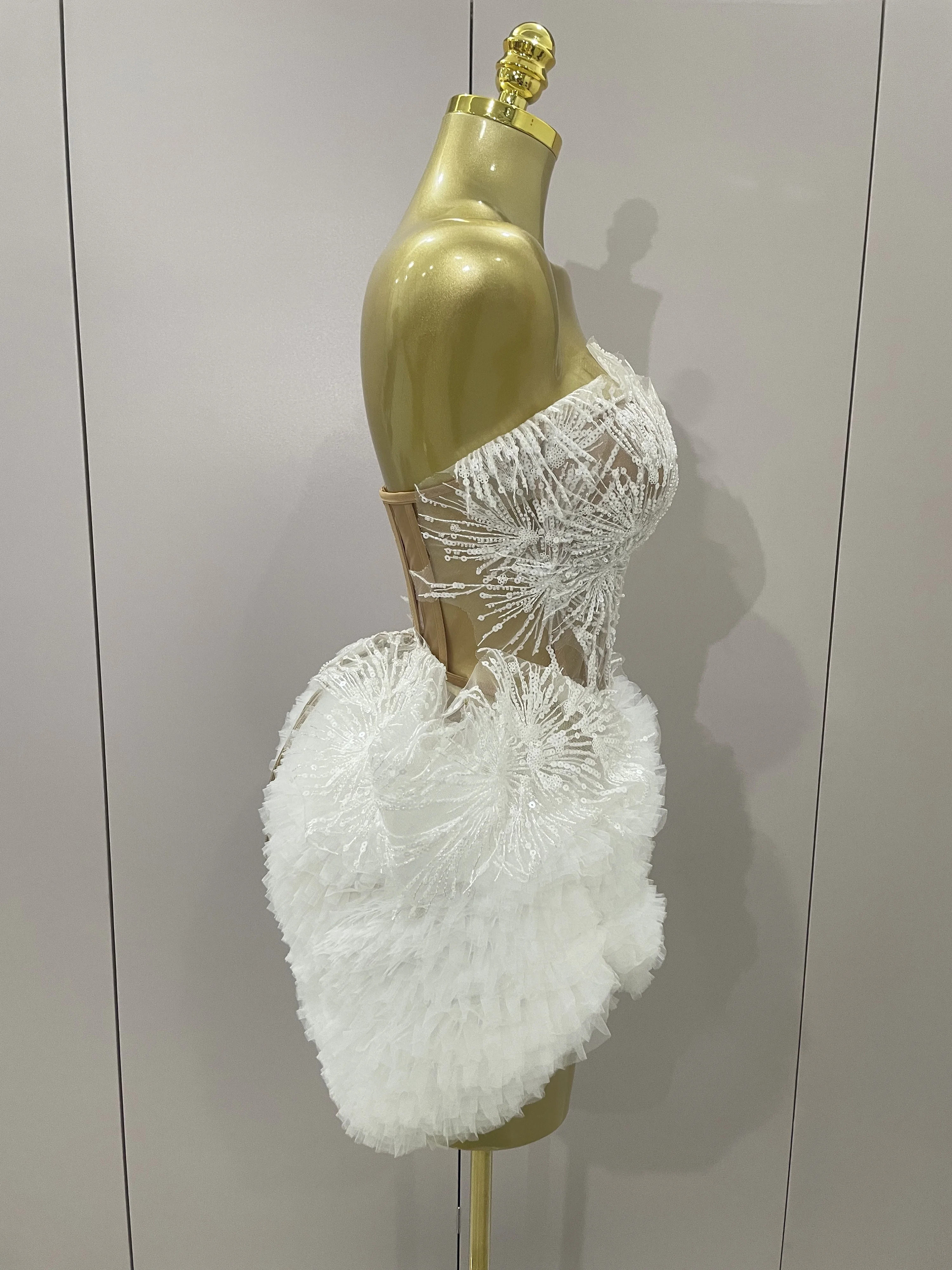 Estoque sexy renda branca sem alças topos babados mini saia 2 pçs conjunto feminino festa à noite boate cantor palco desempenho traje