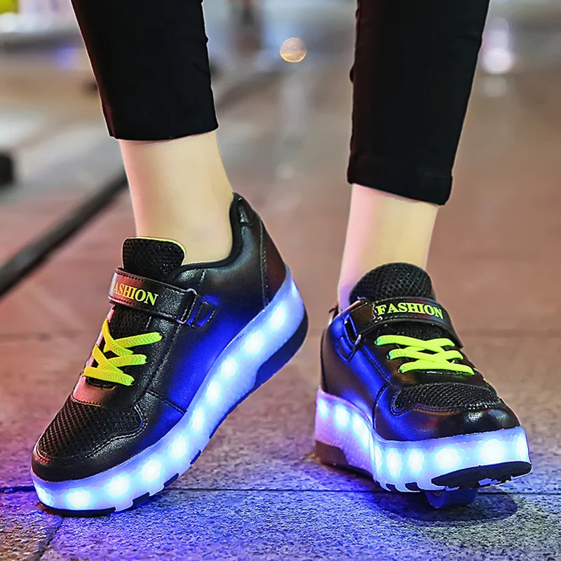 Chaussures de patin à roulettes pour enfants, baskets lumineuses à LED avec roues, bottes de sport décontractées pour enfants, garçons et filles, 2021