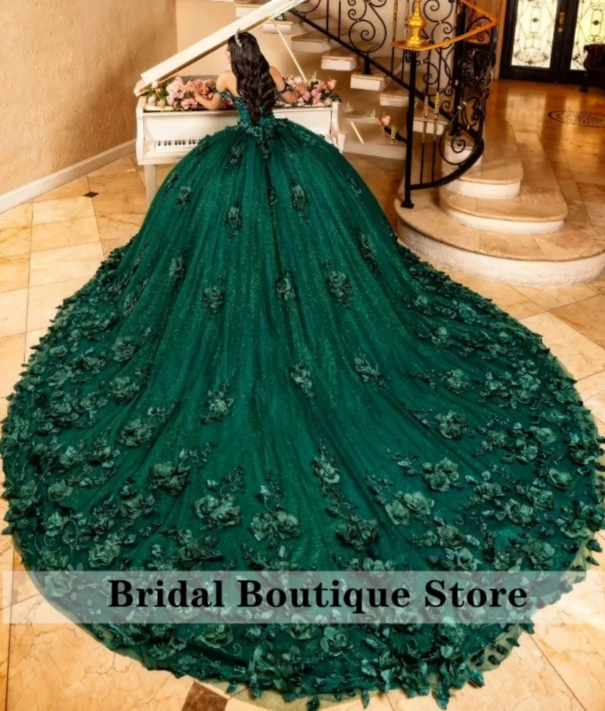 

Exquisite Emerald Green Qinceanera Dress Floral Appliques Beading Pearls Ball Gown Sweet 16 Vestidos De 15 Años Customized