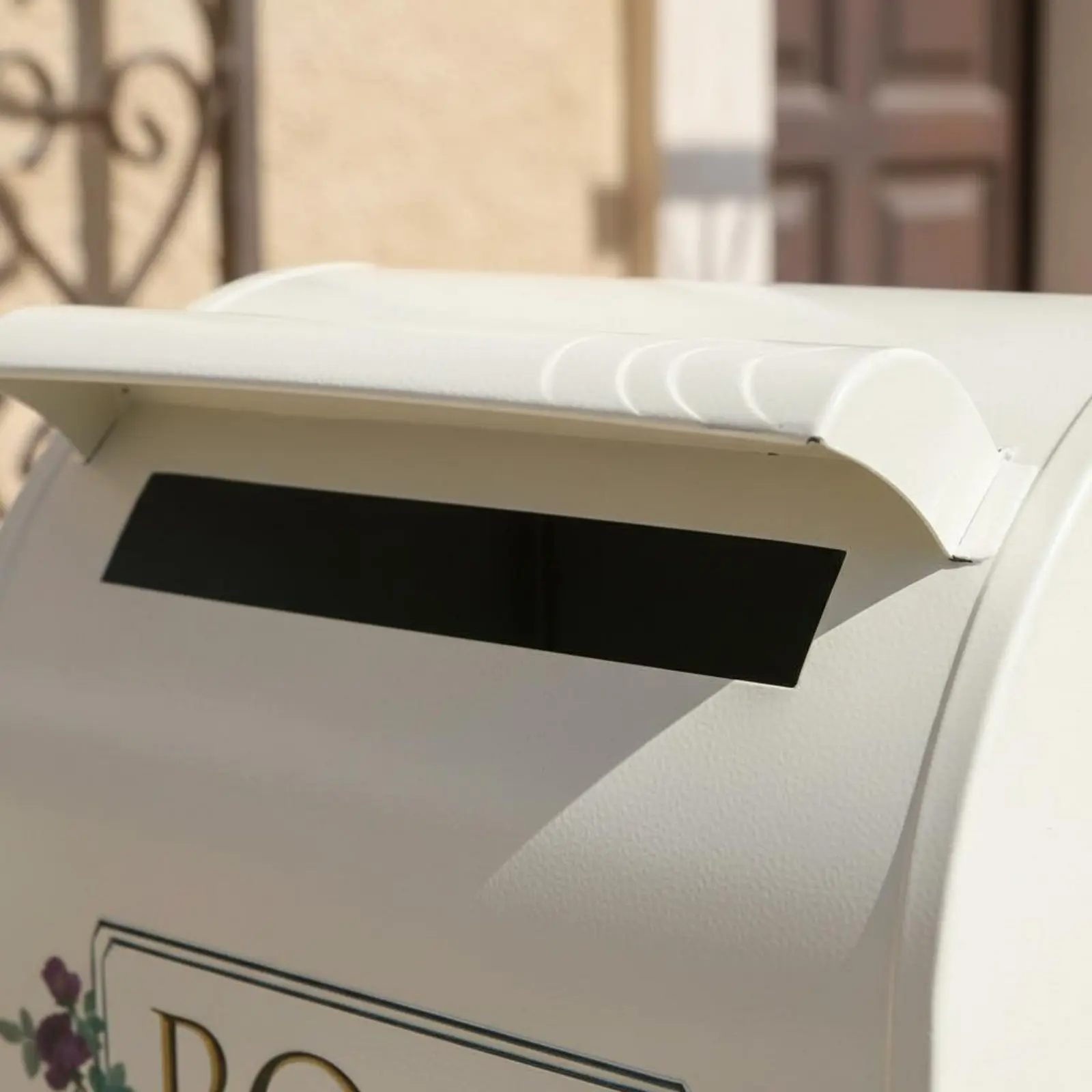 European Design Post Box Floral Design Vintage Wall Mailbox Wall Mount Mailbox Spacious Home Storage for Outdoor