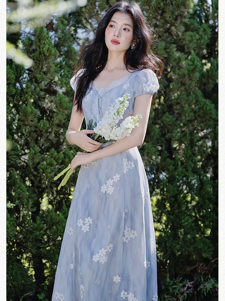 Boho Blau Stickerei Floral Casual Langes Kleid für Frauen Sommer Chic Spitze Quadrat Kragen Kleid 2025, Koreanische Mode Elegante Kleider