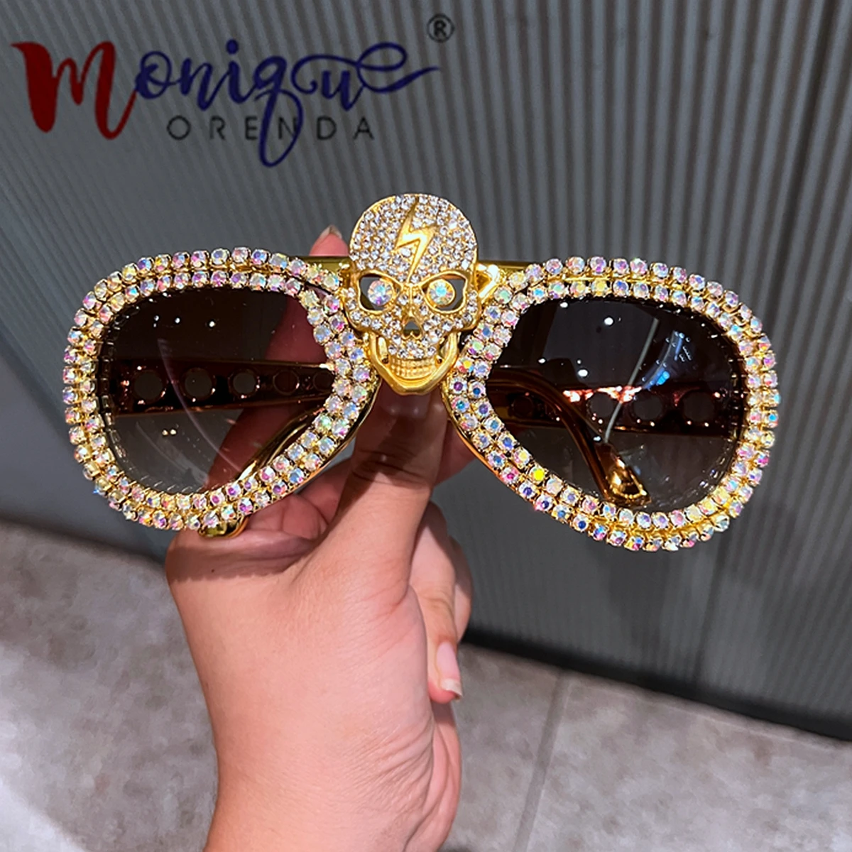 Luksusowe designerskie okulary przeciwsłoneczne Disco Kobiety 60s Rock Star Cool Golden Heavy Metal Skull Luksusowe męskie okulary przeciwsłoneczne Cosplay Party Glasses — zdjęcie 3