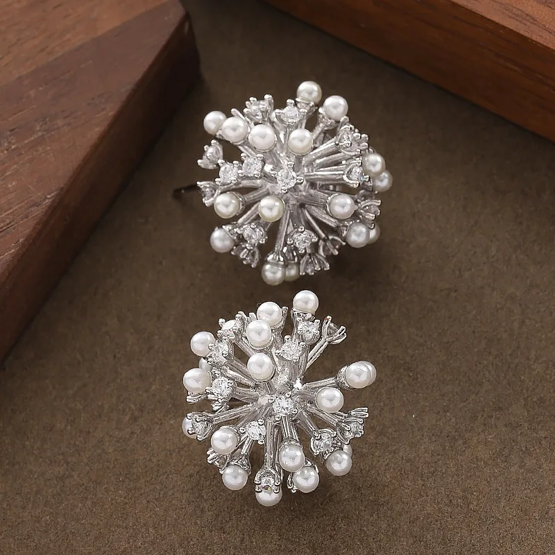 Fashionable and exquisite diamond-encrusted pearl firework ball earrings, high-end, light luxury, niche and versatile earrings
