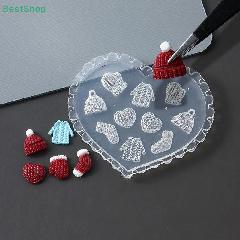 ❤ Weihnachten-themed Relief Hut und Handschuhe 3D Silikon Nail art Form DIY Nagel Dekor Werkzeug Transparente Maniküre Vorlage