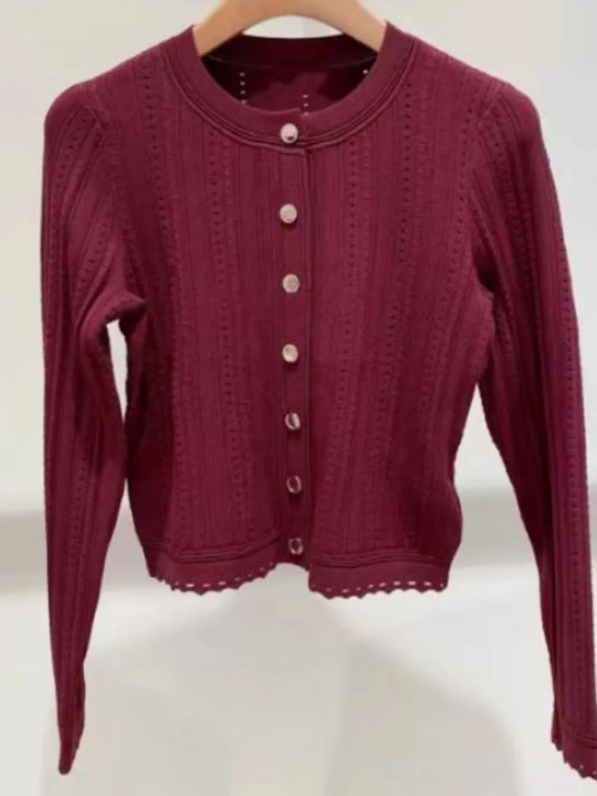 

Quali S Home Autumn round Ne Hollow Knitted Wine Red Cardigan Outerwear Vest Pleated Skirt French Sle Women's Knitted Top