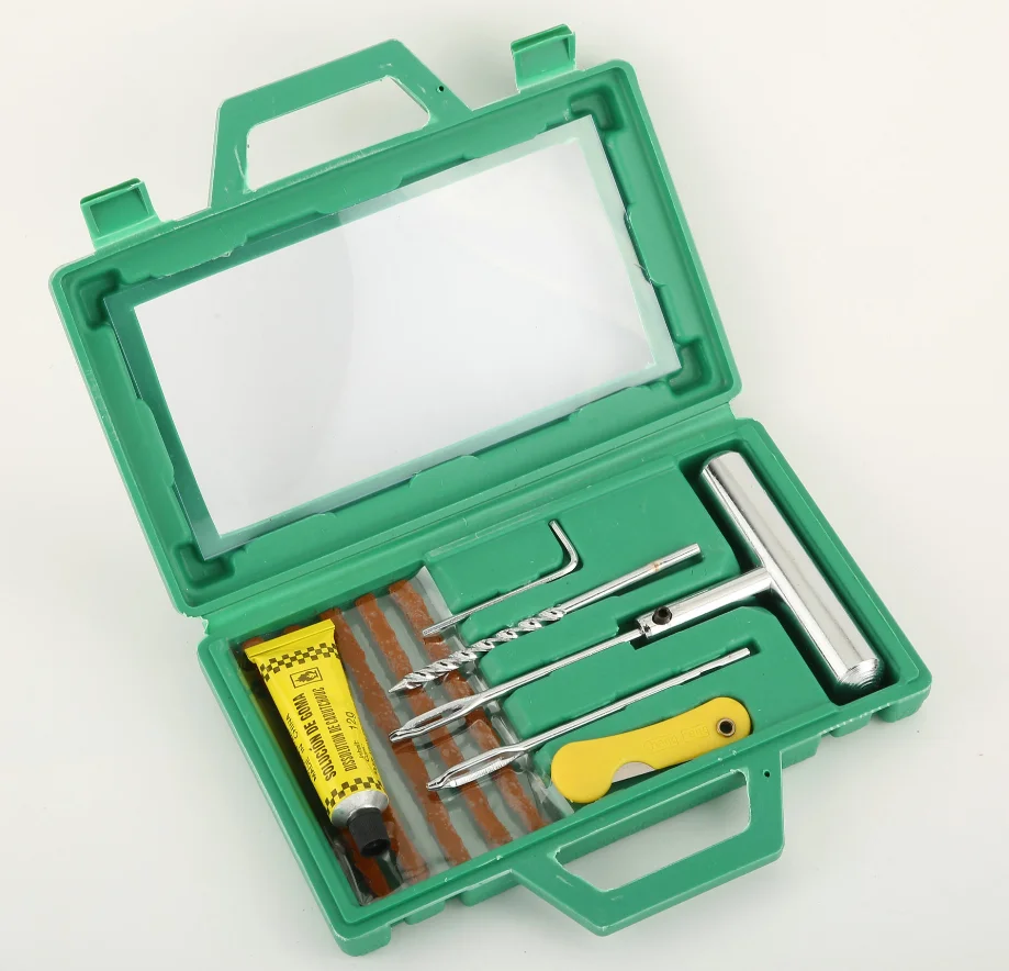 

Car Tire Repair Tool Set With Plastic Tool Box 11-Pieces Emergency Repair Kits