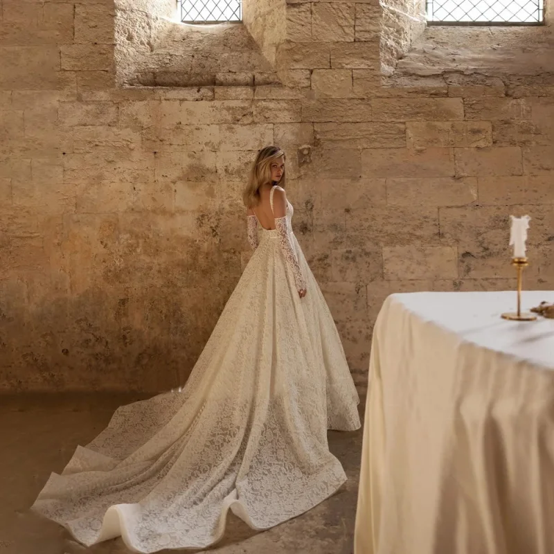 Elegant Square Collar Straples Lace Pleated Wedding Dress Customized A-line Backless Court Bridal Party Gowns vestidos de novia