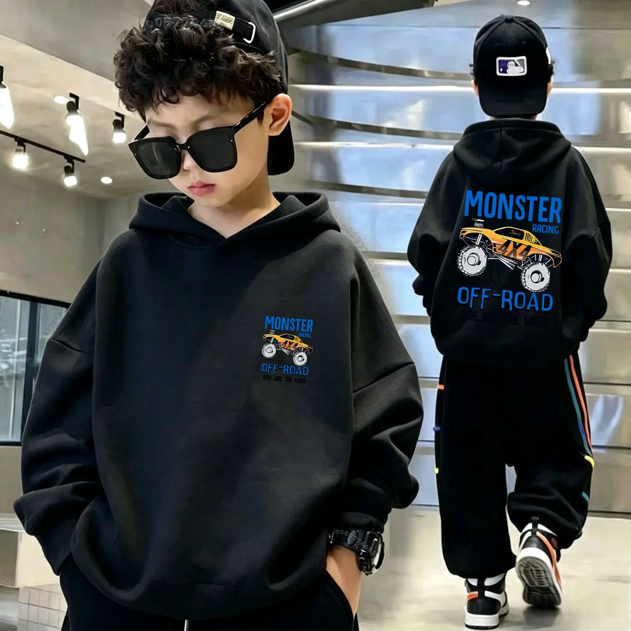 Children's hooded sweatshirt, retro style. Two-sided printed thick model with truck-like design for off-road racing.