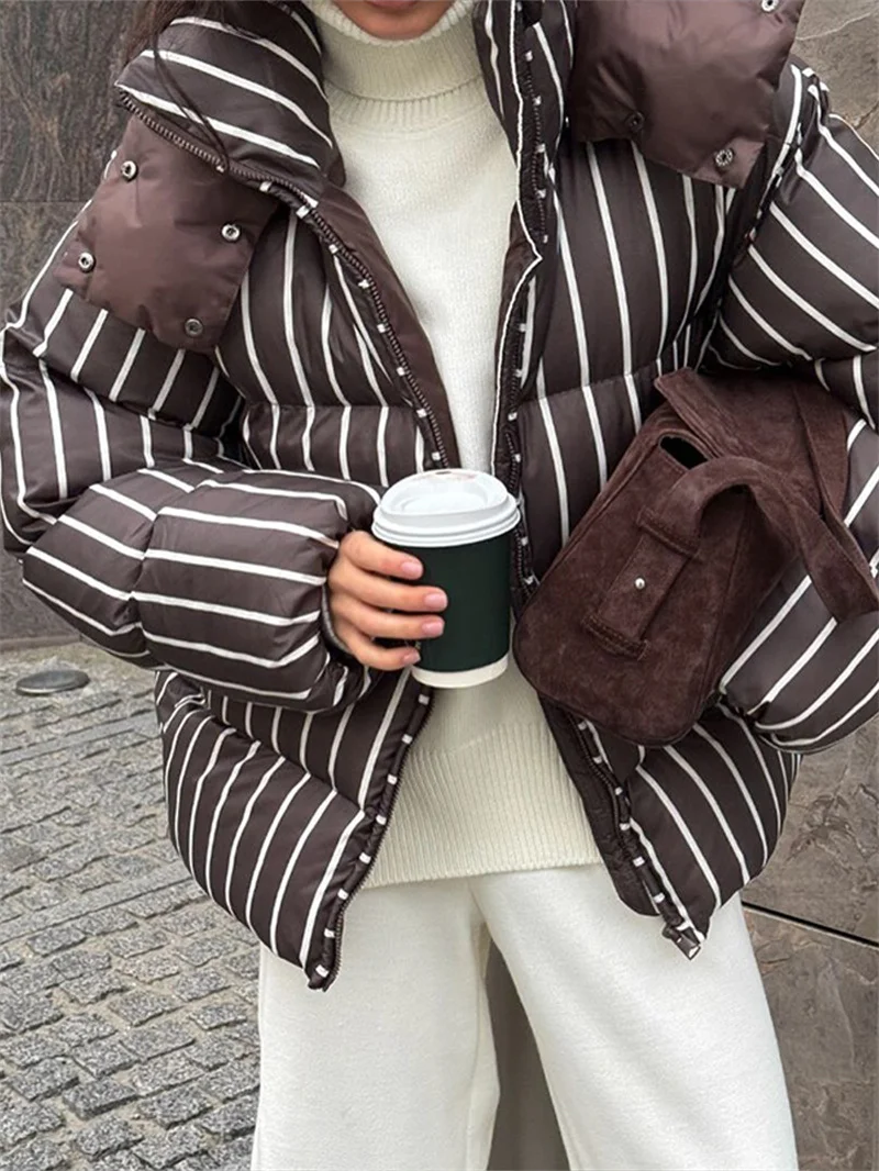 Damenjacke, europäischer und amerikanischer lockerer gestreifter Puffermantel mit Kapuze, Baumwollkleidung, modische, lässige Damenbekleidung für den Herbst