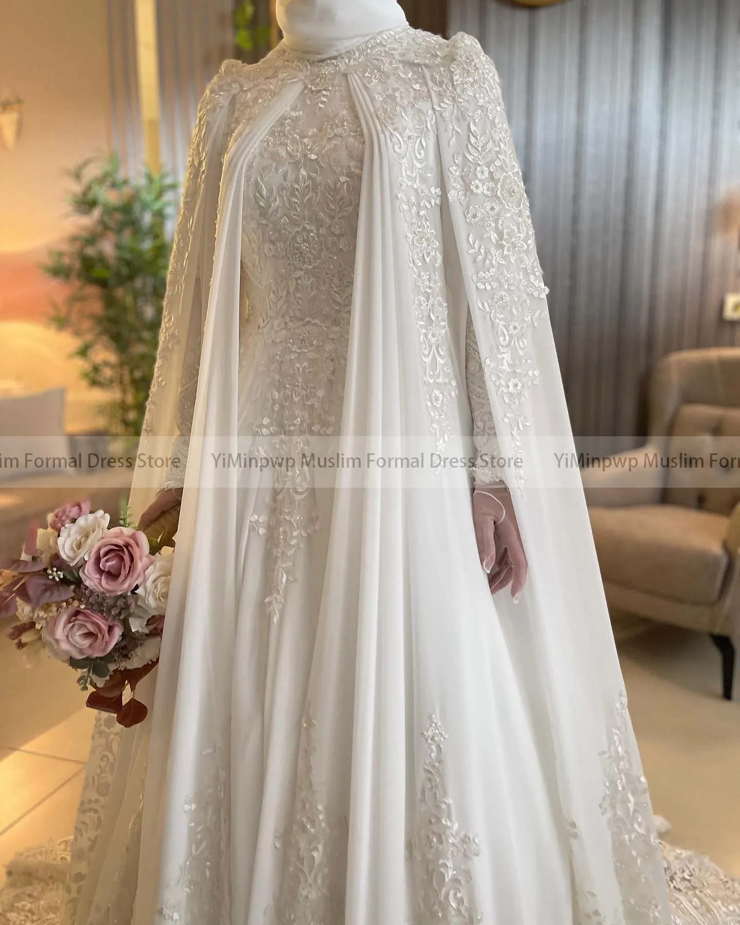 Robes de mariée en dentelle musulmane avec cape, hijab à col haut, manches longues, train de balayage, perles, patients de la mariée, quelles que soient les robes de mariée