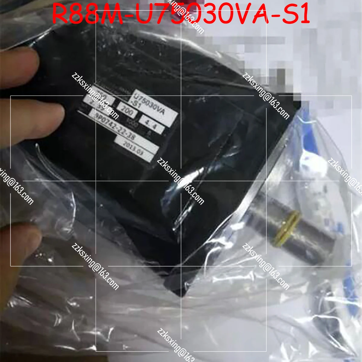 Brand New R88M-U75030VA-S1   Original Servo Motor