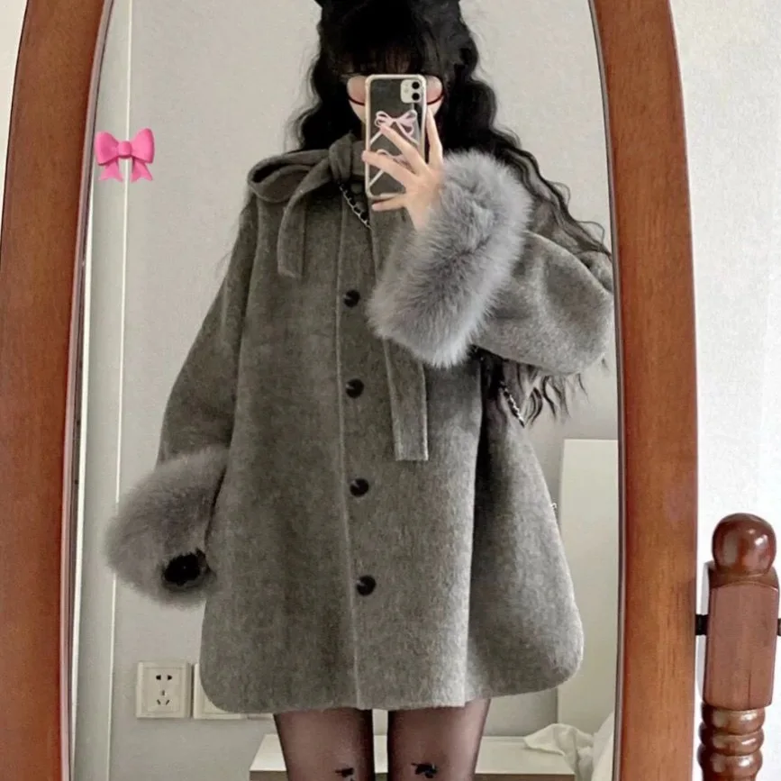 

Hepburn style gray woolen coat for petite women in autumn and winter, new mid to long butterfly knot woolen cloak coat