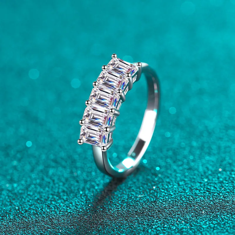 

Affordable S925 Sterling Silver Ring Women Emerald Cut Rectangular Moissanite Valentine's Day Boutique Moissanite Ring Gift