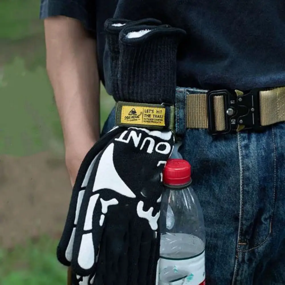 

New Multifunctional Outdoor Gloves Clip Anti-Lost 3 Colors Hanging Buckle 7.8*13.3cm Rope Equipment Storage Buckle