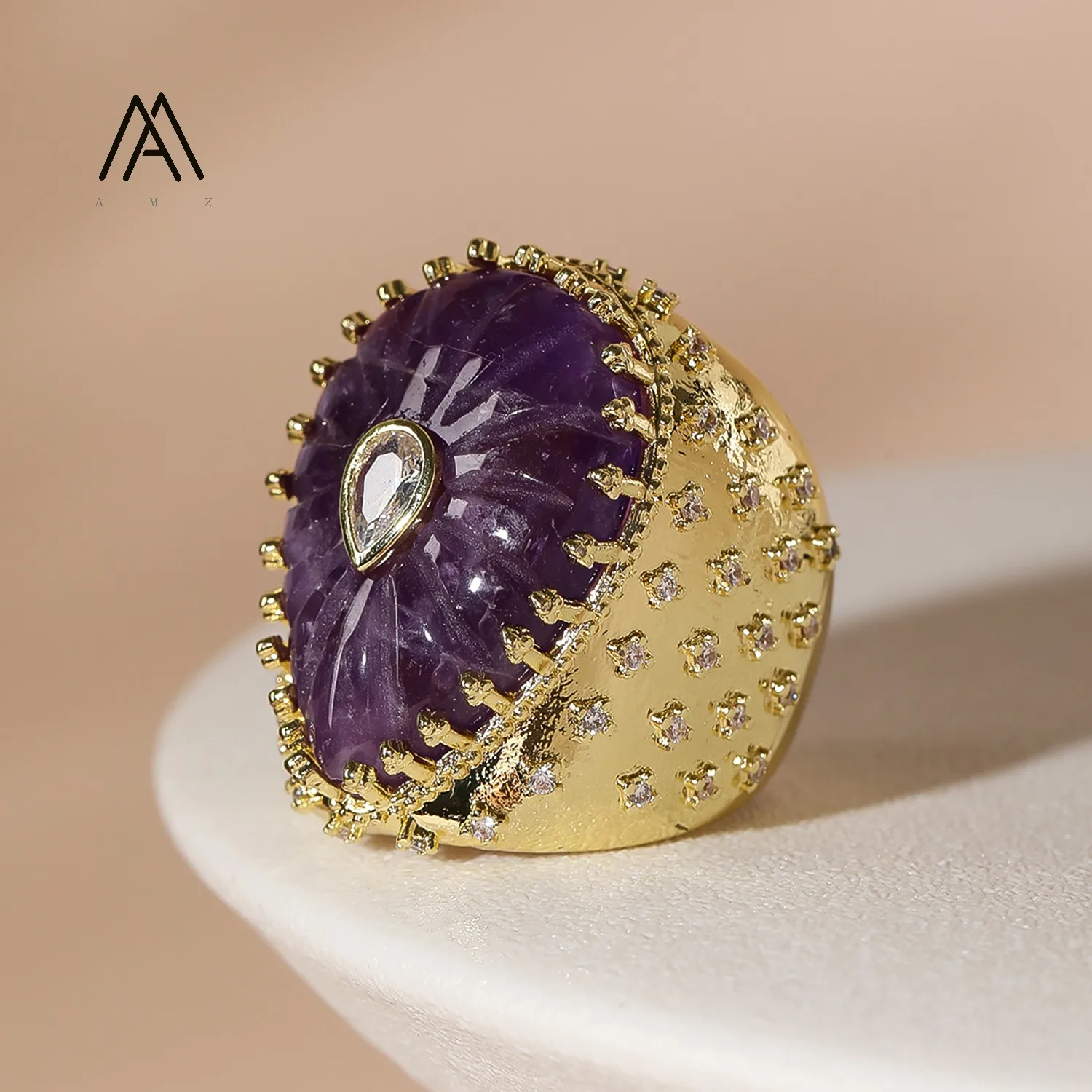 Women Natural Stone Rings Prong‑Set Ring with Side CZ Natural Stone Jewelry 18K Gold Plated Party Birthday Rings Gifts 1PCS