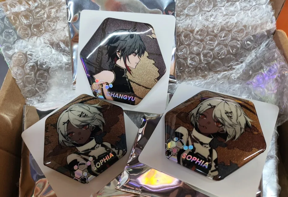 En Stock gris RAVEN: PUNISHING Lee Lucia Liv Noan Double clignotant Badge broche broches ornement Anime Figure jeu jouet enfants Hallowe