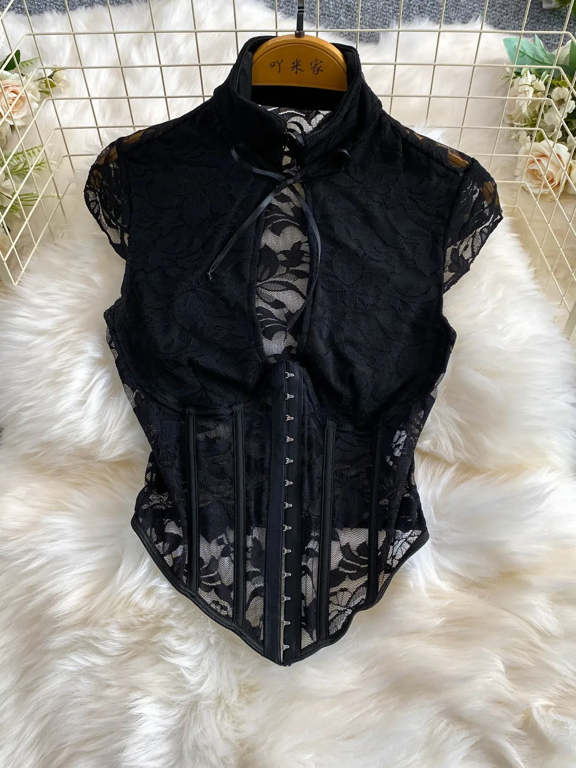 Sexy Lace Hollow out Stand Collar Vest Women's Summer Steel Ring Slimming Fishbone Waistband Top Breathable Short Length