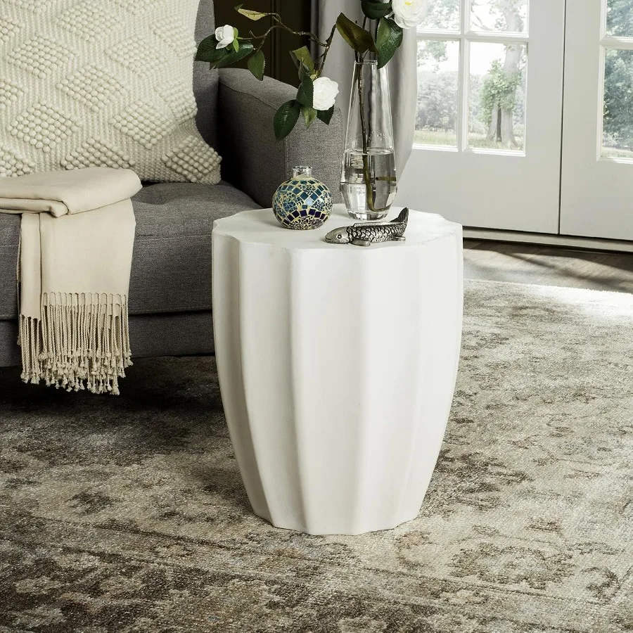 Moderner dunkelgrauer runder Akzenttisch aus Beton für Wohnräume im Freien, ideal für Terrassen, Balkone und Gartbereiche, langlebig und