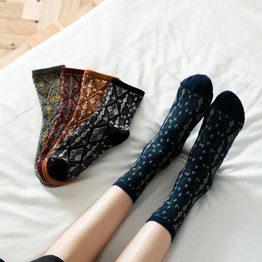 

Women Socks Ethnic Harajuku Retro Streetwear Knitted Cotton Long Socks Women Korean Fashion Vintage Plaid Middle Tube Socks Sox