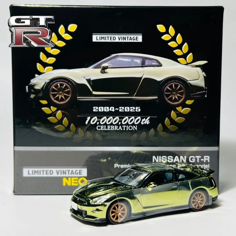 In stock 1:64 electroplated limited edition Nissan GTR R35 alloy miniature replica car model,boy toy gift,room collection statue
