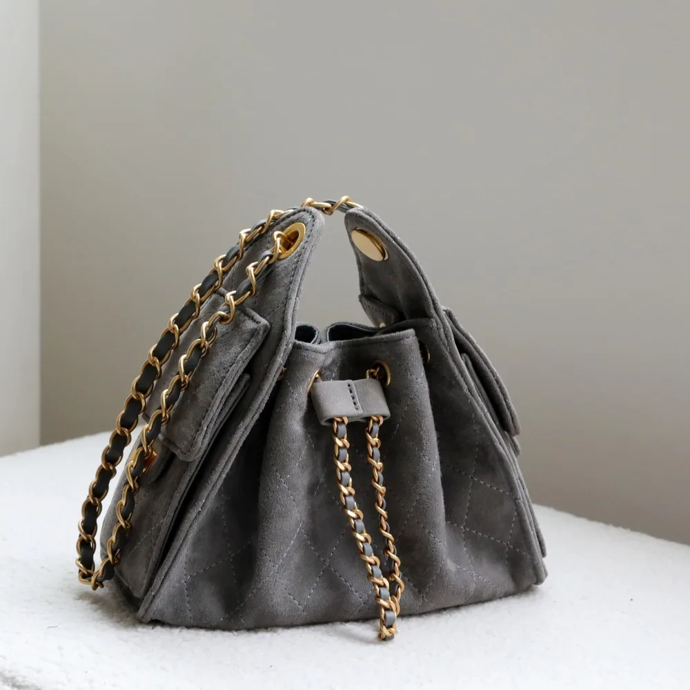 

Retro Chain Pull Underarm Women's Bag High-quality Cashmere Matte Commuter Diamond Underarm Bag Bucket Bag Temperament Model
