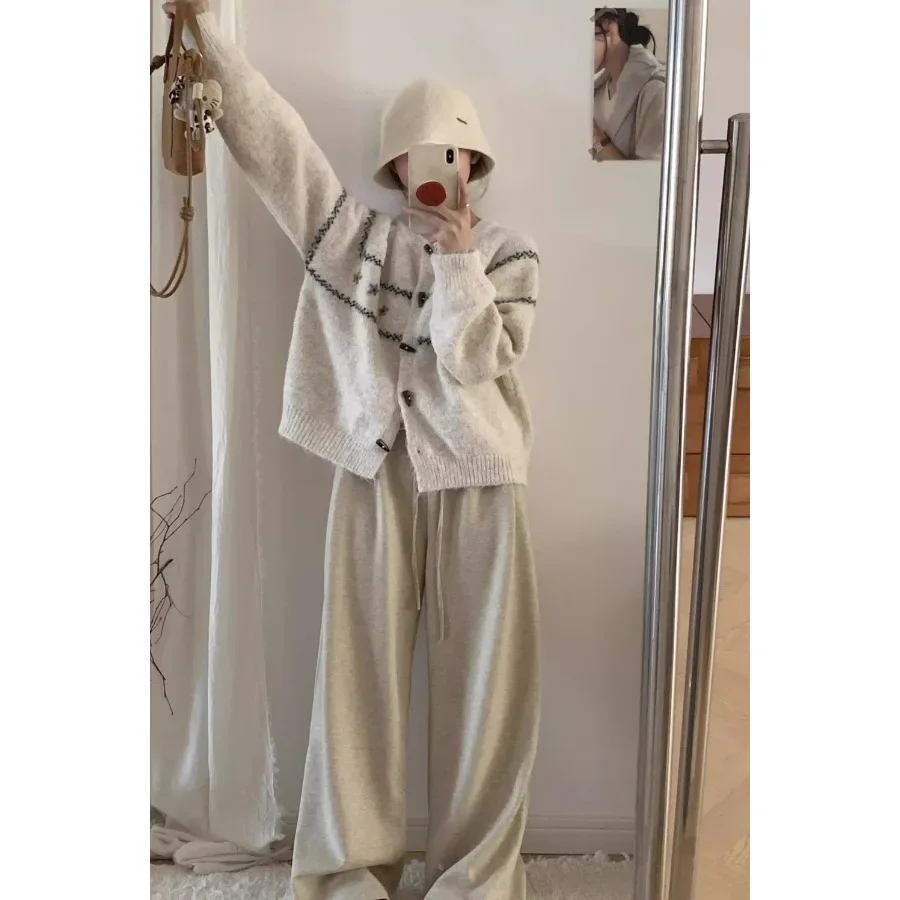 

Spring Knitted Outerwear Crew Neck No Sleeve Loose Lazy Style Vintage Forest System Button Sweater Cardigan Women's