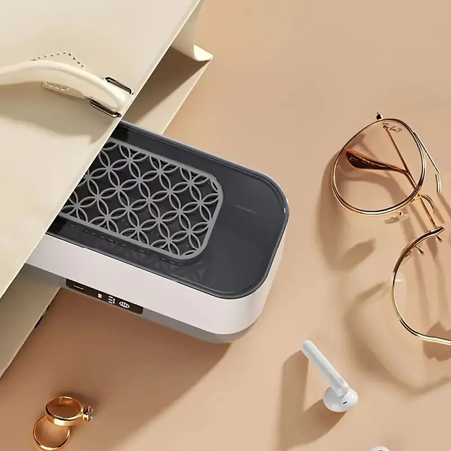 

Модный портативный очиститель для ювелирных изделий и очков — беспроводной, перезаряжаемый через USB, 360° ° эффективная чистка, идеально подходит для очков, бр.