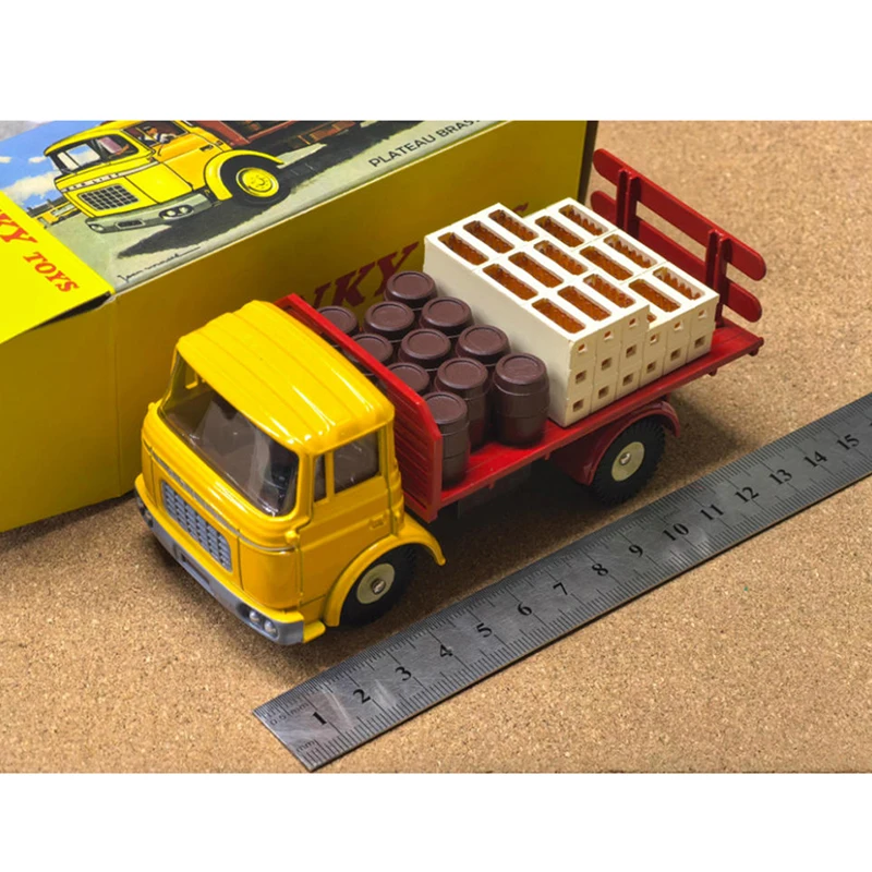 딘키 토이즈 1:43 플라토 브라슈르 베리에트 트럭 합금 자동차 모델 클래식 성인 기념품 선물 정적 디스플레이