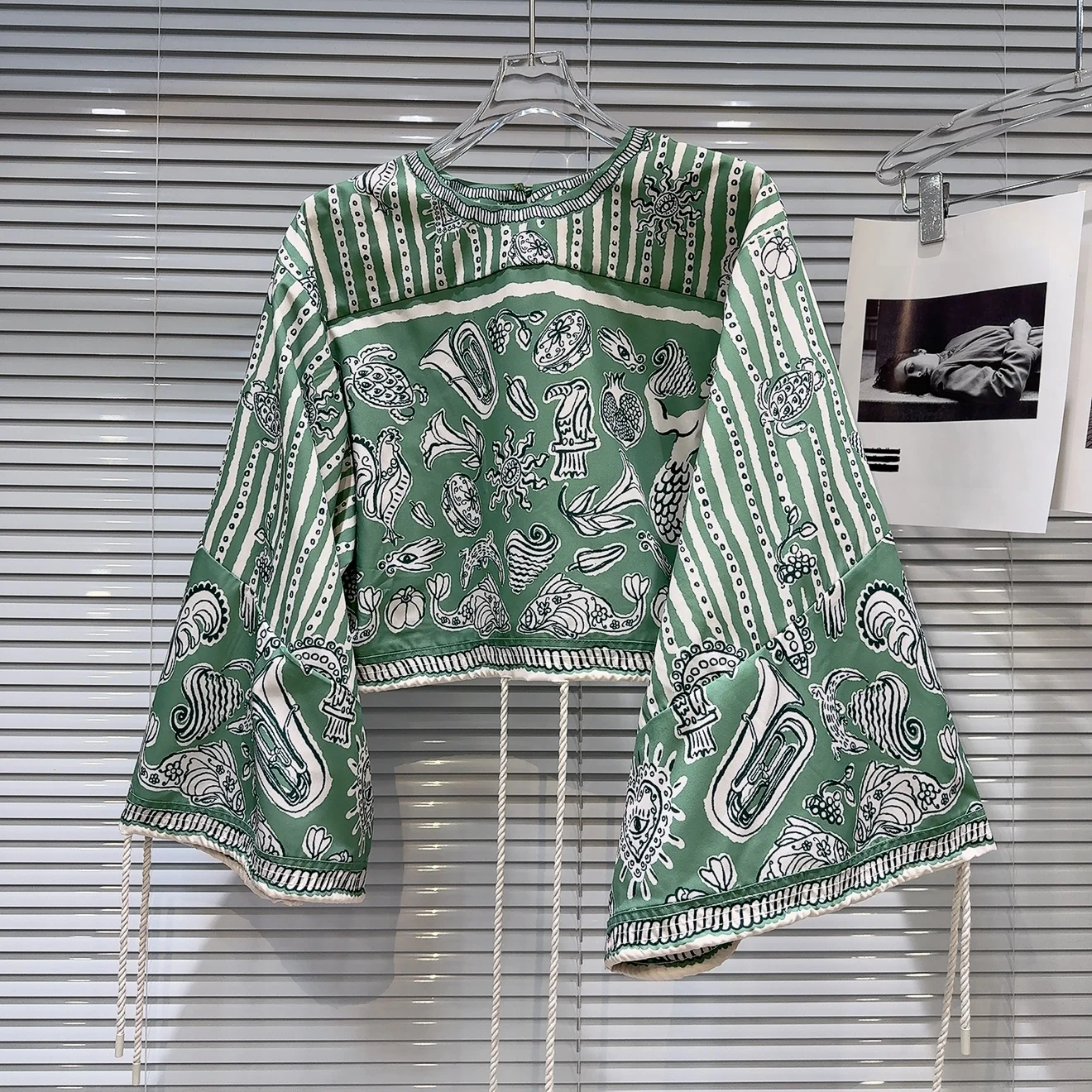 

Summer 2025 Trendy Abstract Floral Long Sve Top And Skirt Set with Side Tie Long Dr Faion ow Sle Women's Ensemble