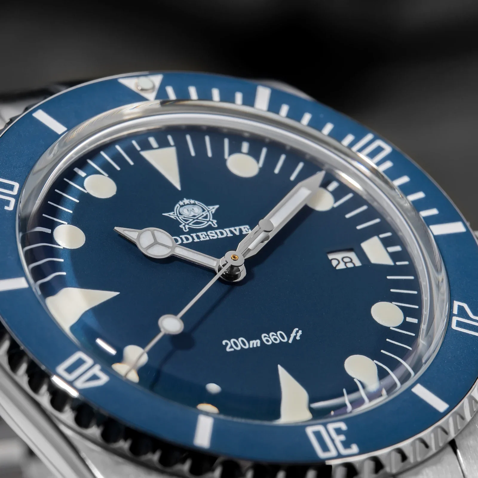 Addiesdive ساعة كوارتز فاخرة عالية الجودة للرجال AD2068 Relogios Masculino موضة فقاعة مرآة غطاء قدر ساعات رجل زجاجي