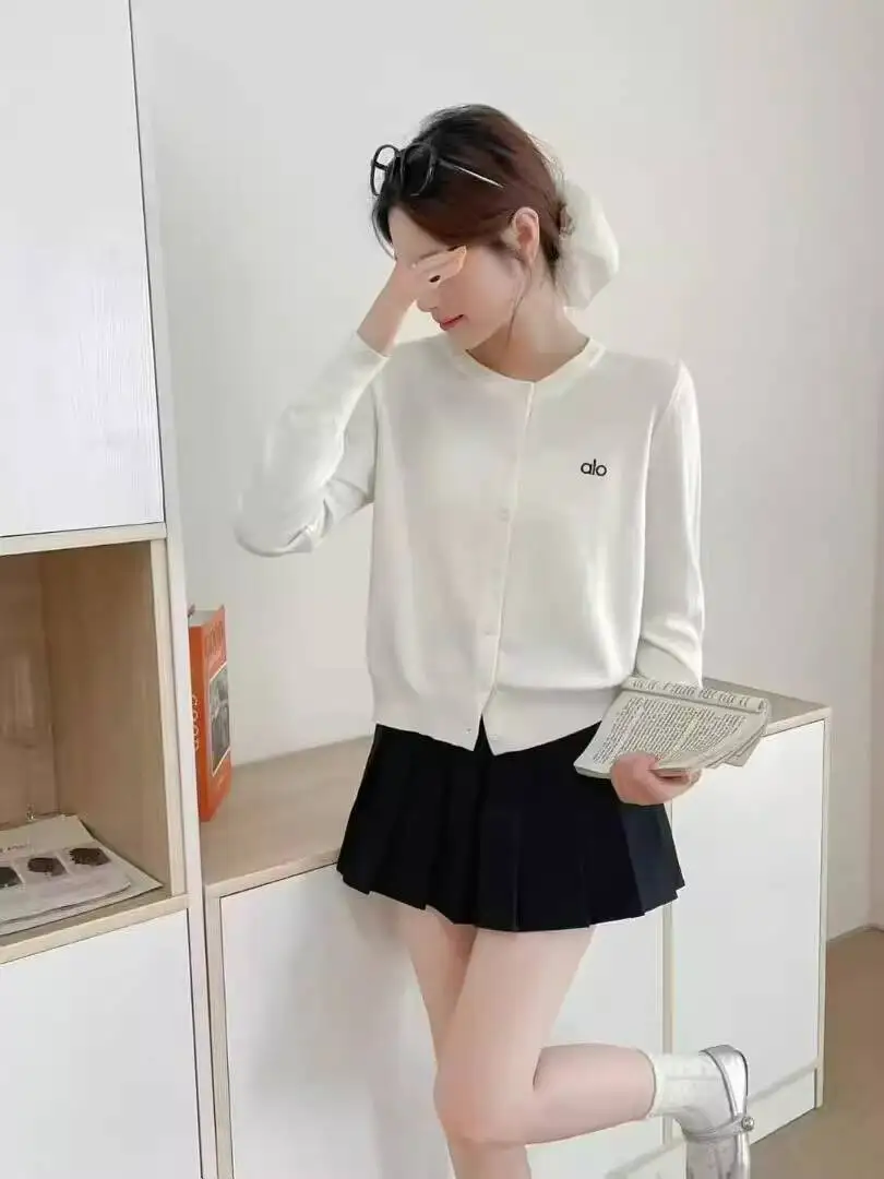 

Slim Fit Embroidered Cable Knit Cardigan round Neck Long Sleeve Top Knitted Soft Touch Casual Elegant Outerwear