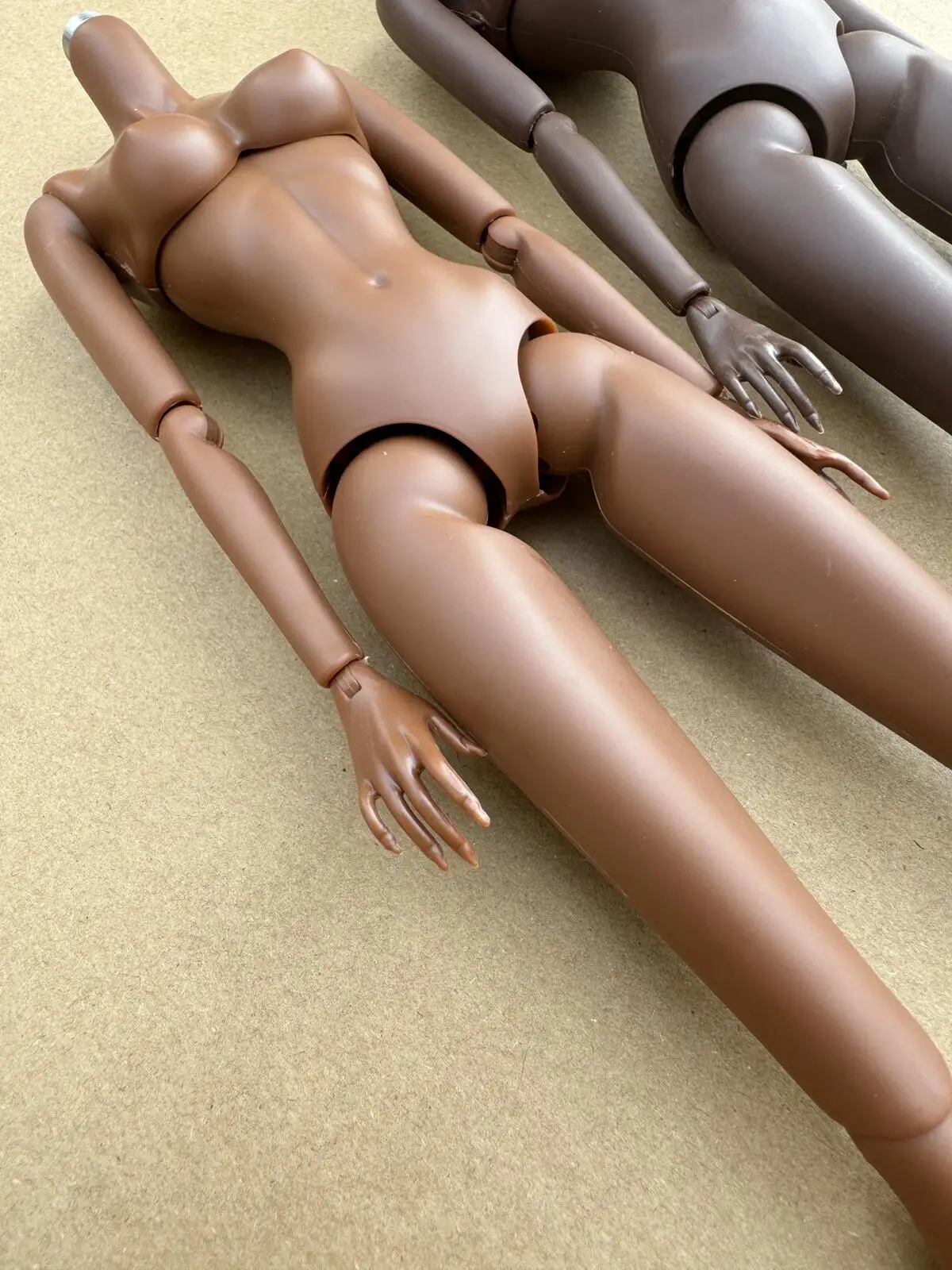 Original LULY Puppenkörper 18 Hauttöne Nubian Hochwertig Mit Ersatzbrust 1/6 Körperteile Abnehmbar Für Barbi/IT Puppenkopf – Detail 10