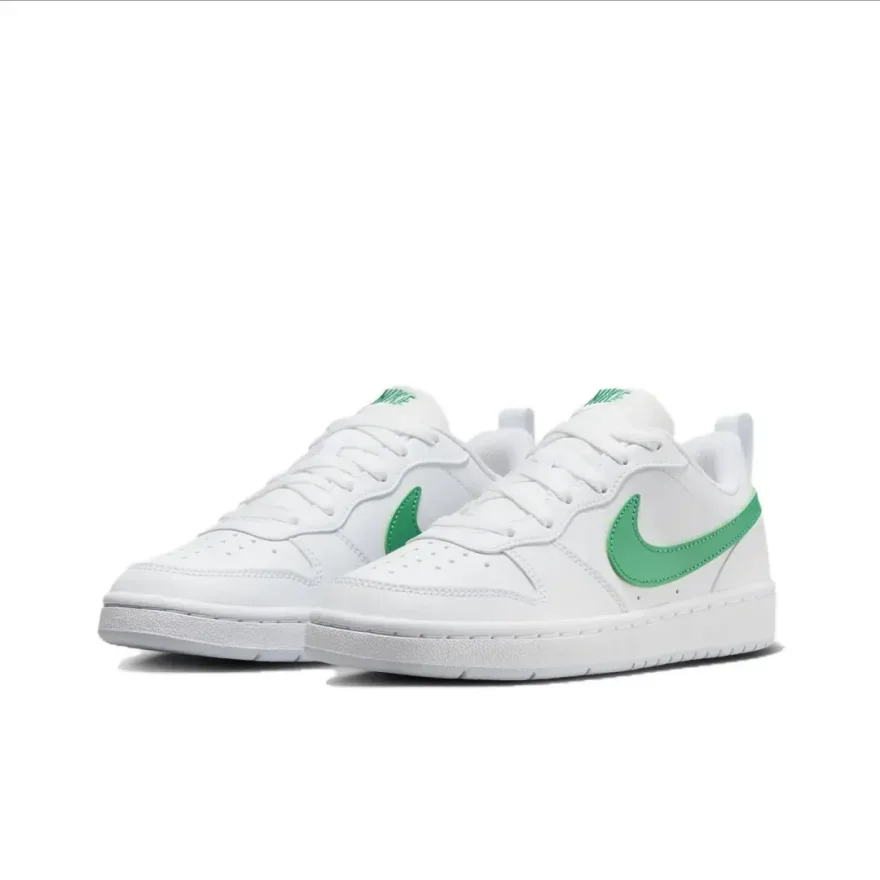 حذاء Nike Court Borough Low Recraft مريح وغير قابل للانزلاق ومقاوم للاهتراء ومنخفض الرقبة للأطفال للمراهقين باللون الأبيض والأخضر