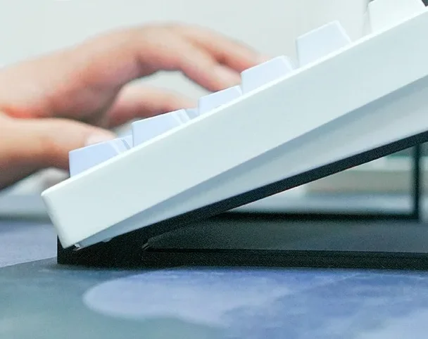 

1Pair Portable Plastic Keyboard Elevated Stand Raised Keyboard Angle Computer Keyboard Riser Monitor Holder Comfortable Typing