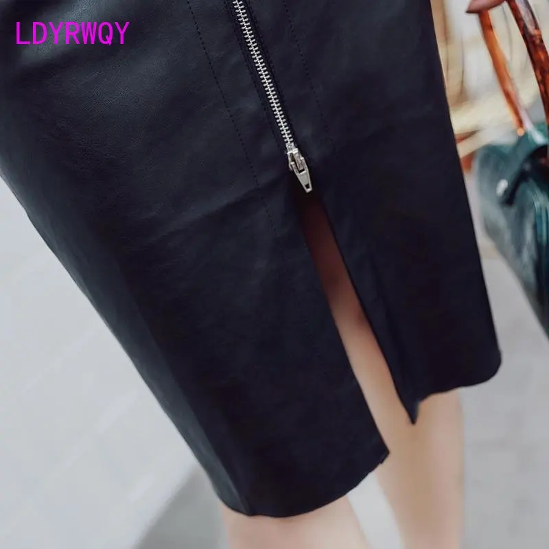 2023 new leather dress femininity sexy, high waist, slim, hip bag, plush autumn and winter