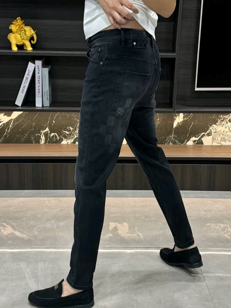 

Высококачественные модные мужские джинсы: Новинка осенне-зимнего сезона, универсальные, легкие, роскошные, трендовые, приталенные, прямого кроя