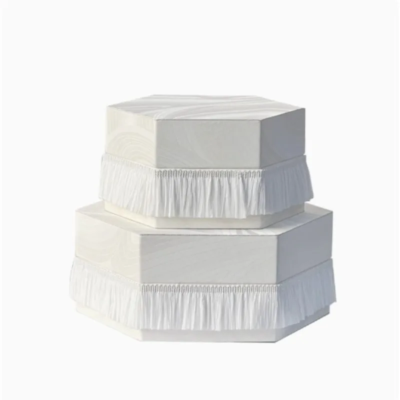 

Simple and high-end woven leather jewelry box soft decoration ornament