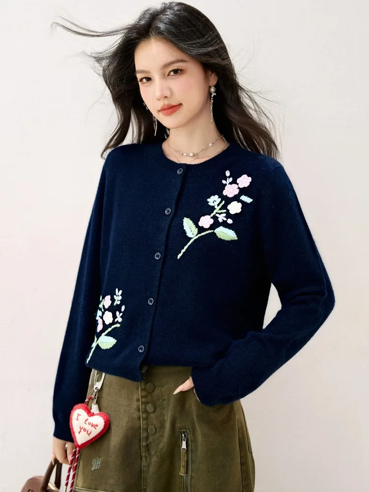 المرأة الأزهار المطرزة سترة 2025 الخريف الشتاء جديد الكورية خمر طاقم الرقبة واحدة الصدر سترة مشغولة من الصوف Mujer القمم