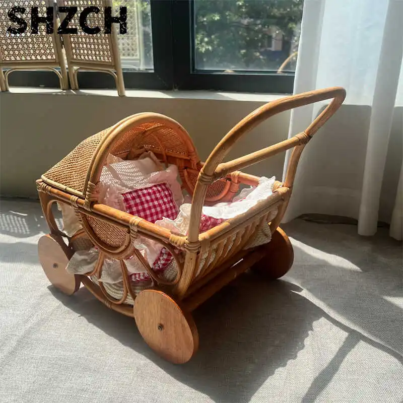 Woven Rattan Baby Stroller Vintage Playing House Toy Carriage Antique Style Photography Prop for Newborn Nursery Room Decoration