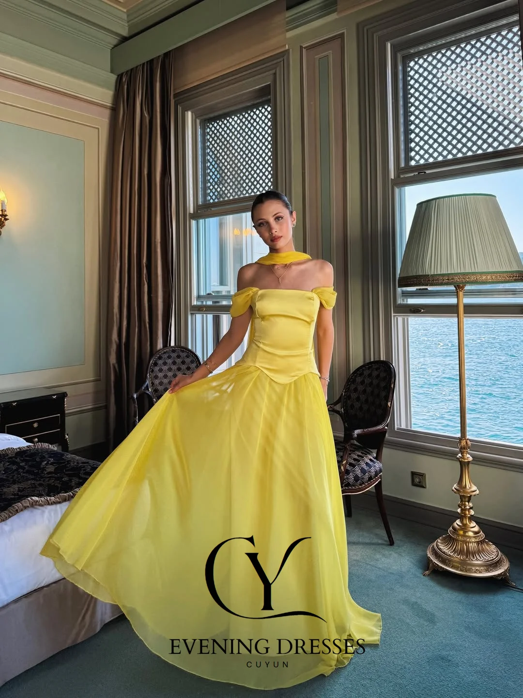 فستان سهرة شيفون مكشوف الكتفين من CUYUN فستان حفلات صيفي مخصص أنيق على شكل حرف A فساتين زفاف للضيوف للنساء